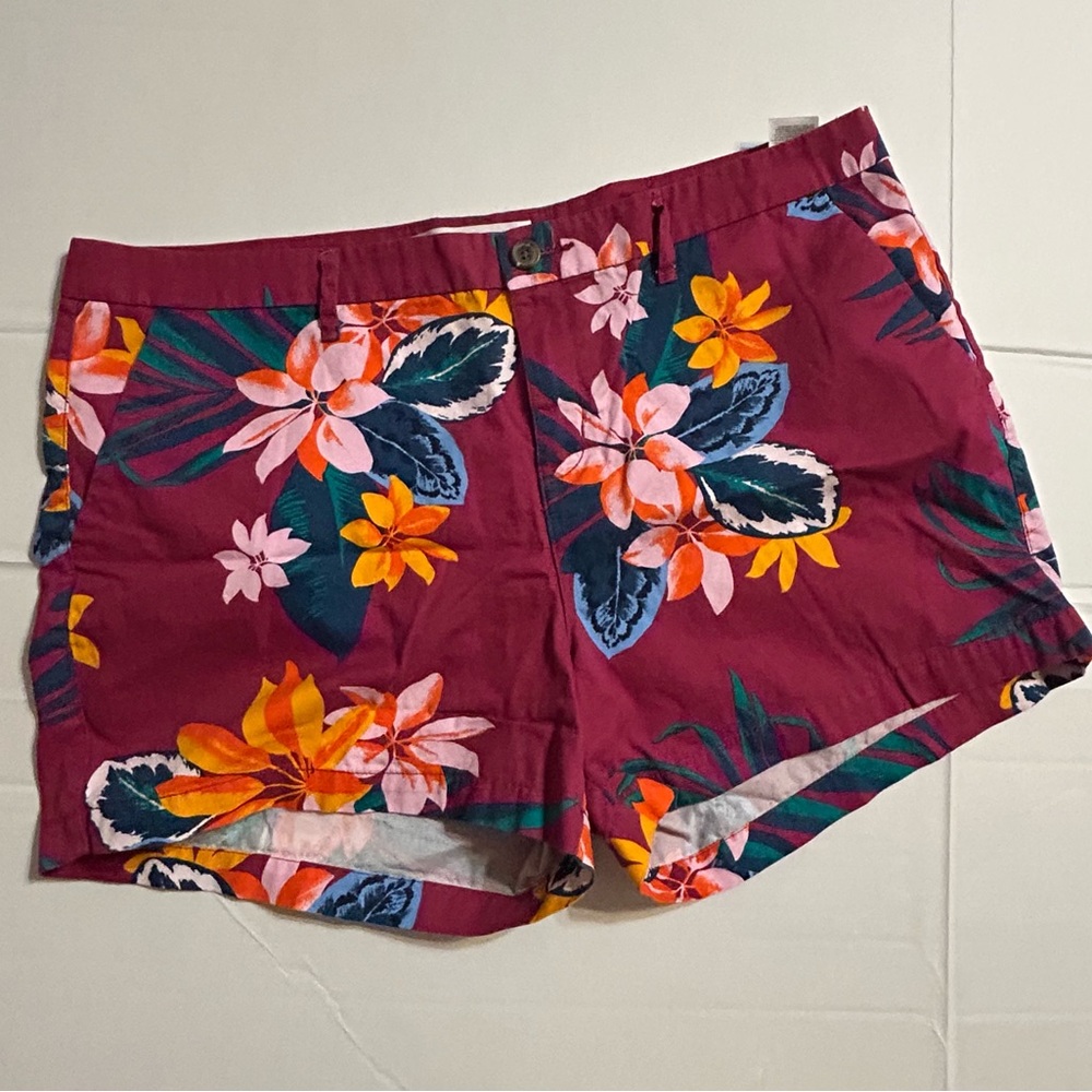 EUC 16 Old Navy Burgundy Floral Women's Shorts